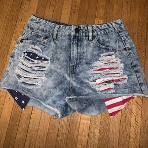 WOMENS AMERICAN FLAG DISTRESSED JEAN SHORTS